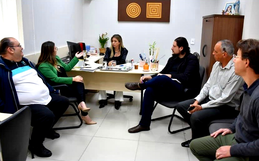 Escola do Legislativo visita Câmara Municipal de Jundiaí
